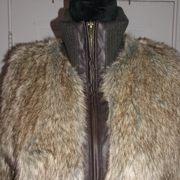 AMX: Brown/Cream Faux Fur Zip-Up Vest - Women's Size Large - NWOT - Picture 7 of 10